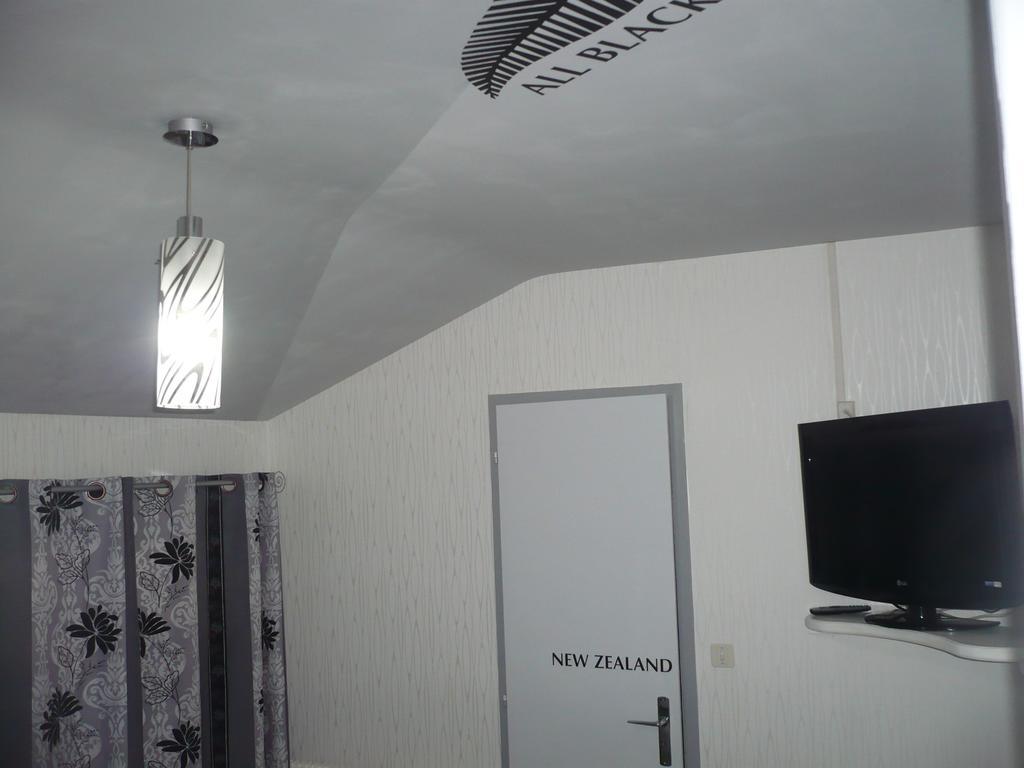 Hotel Bon Accueil 奥约纳科斯 客房 照片