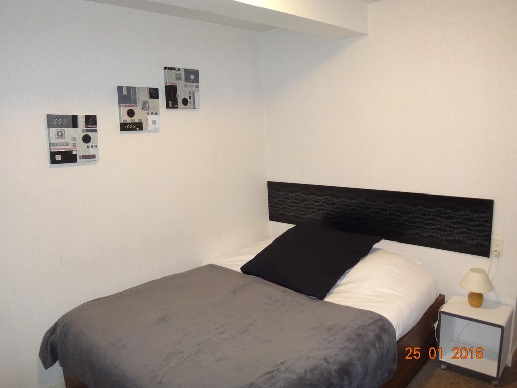 Hotel Bon Accueil 奥约纳科斯 外观 照片
